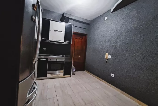 Shtepi ne shitje 2+1 ne Tirane - 190,000 Euro