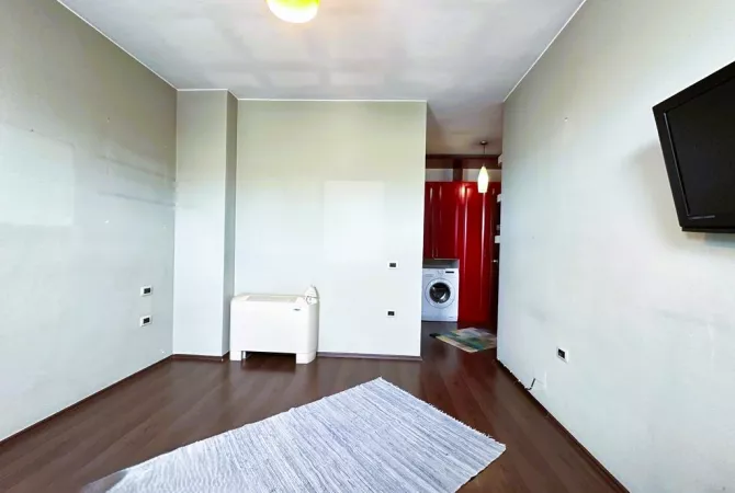 Shtepi ne shitje Apartament ne Tirane, 2+1, Mobilimi E mobiluar, Pagesa 145,000  Euro.