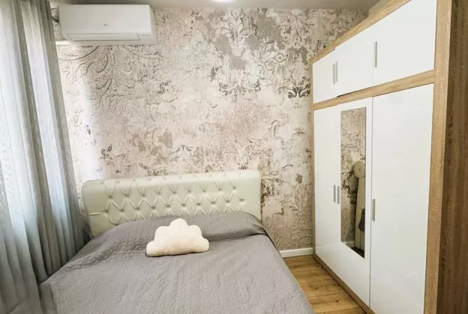 Shtepi me qera 2+1 ne Tirane - 900 Euro