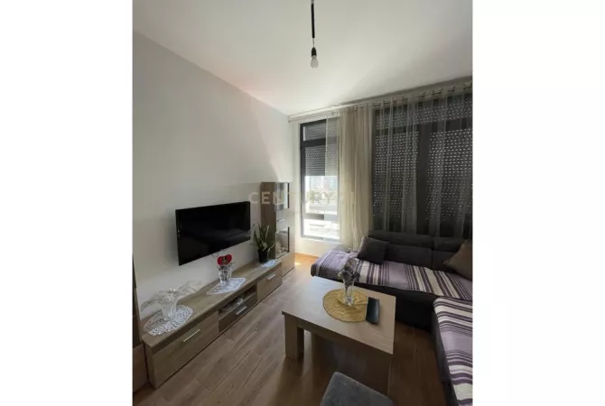 Shtepi me qera 2+1 ne Tirane - 700 Euro