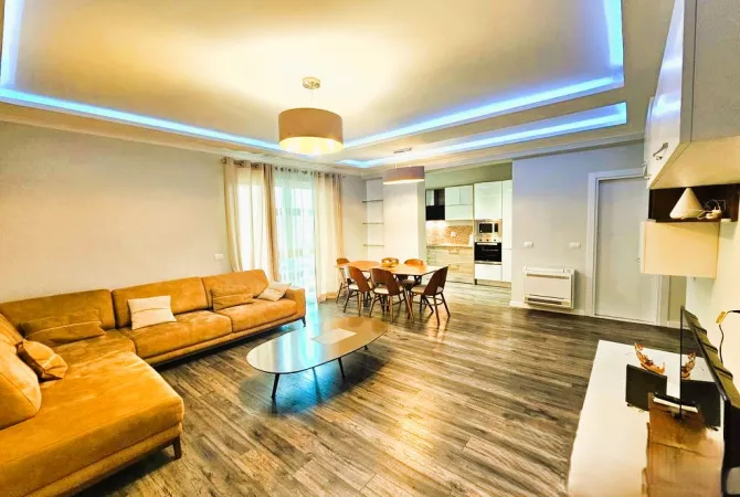 Casa in affitto 2+1 a Tirana - 1,200 Euro