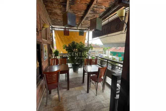 BAR-RESTORANT ME QIRA, VENDOSUR TEK RRETH-RROTULLIMI I SHKOZES!