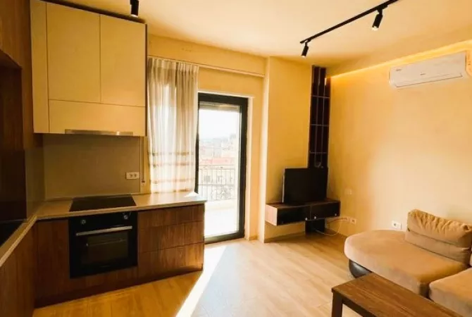 House for Rent 1+1 in Tirana - 850 Euro