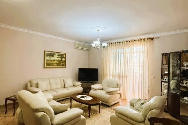 Shtepi me qera 3+1 ne Tirane - 750 Euro