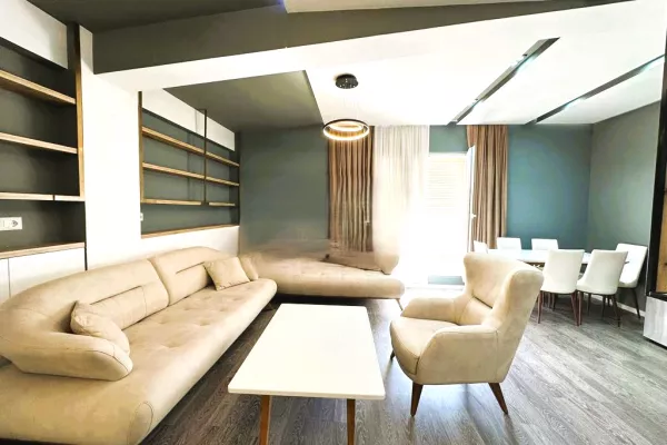 Casa in affitto 3+1 a Tirana - 1,400 Euro