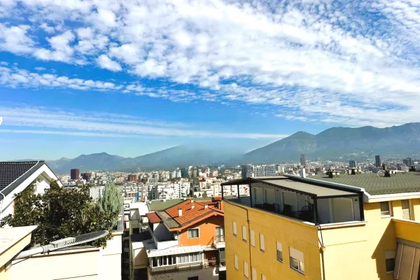 Casa in affitto 3+1 a Tirana - 1,400 Euro