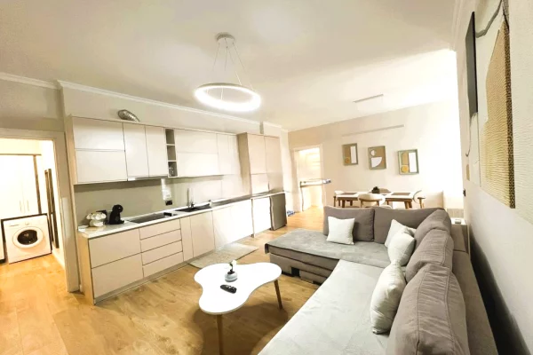 Shtepi me qera 1+1 ne Tirane - 1,200 Euro