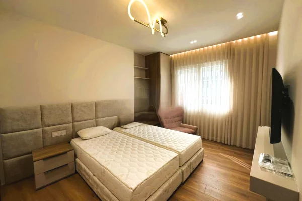 Shtepi me qera 1+1 ne Tirane - 1,000 Euro
