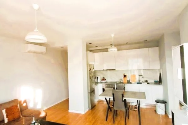 Shtepi ne shitje 2+1 ne Tirane - 145,000 Euro