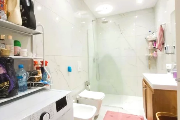 Shtepi ne shitje 2+1 ne Tirane - 145,000 Euro