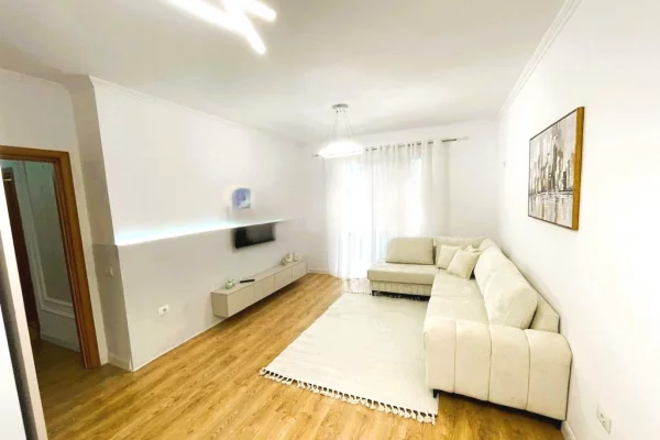 Shtepi ne shitje 1+1 ne Tirane - 109,000 Euro