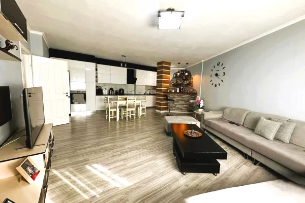 Shtepi ne shitje 2+1 ne Tirane - 158,000 Euro