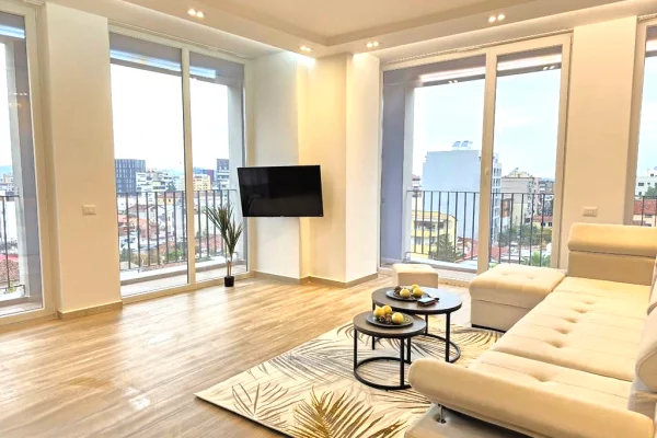 Casa in affitto 2+1 a Tirana - 1,000 Euro