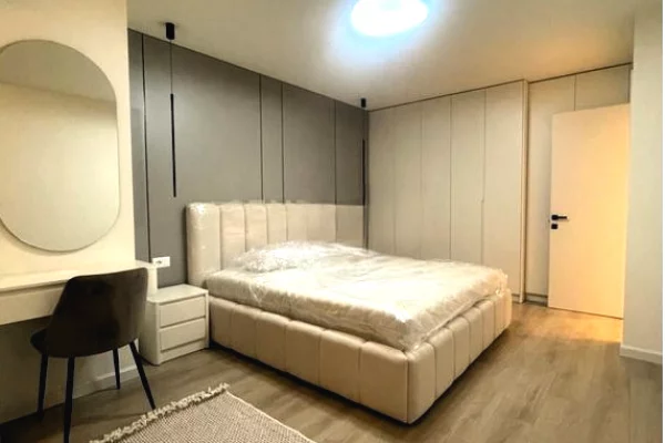 Shtepi me qera 2+1 ne Tirane - 1,200 Euro