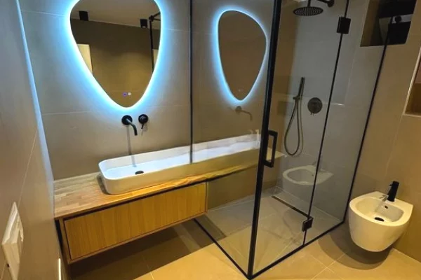 Shtepi me qera 2+1 ne Tirane - 700 Euro