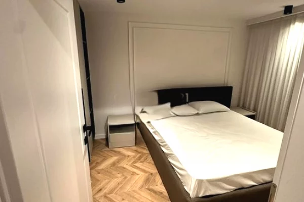 Shtepi me qera 2+1 ne Tirane - 700 Euro