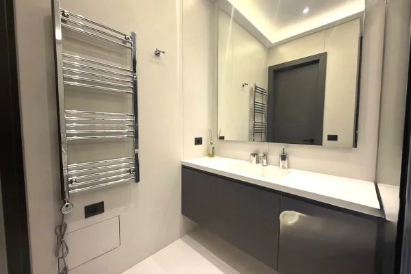 Shtepi me qera 1+1 ne Tirane - 1,050 Euro