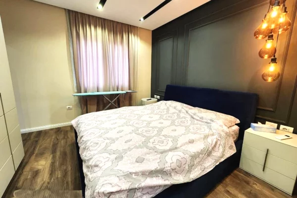 Shtepi me qera 3+1 ne Tirane - 1,600 Euro