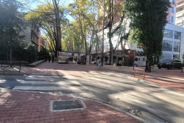 Business Property for Rent 1+1 in Tirana - 4,500 Euro