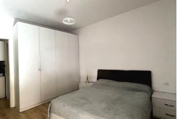 Business Property for Rent 3+1 in Tirana - 750 Euro