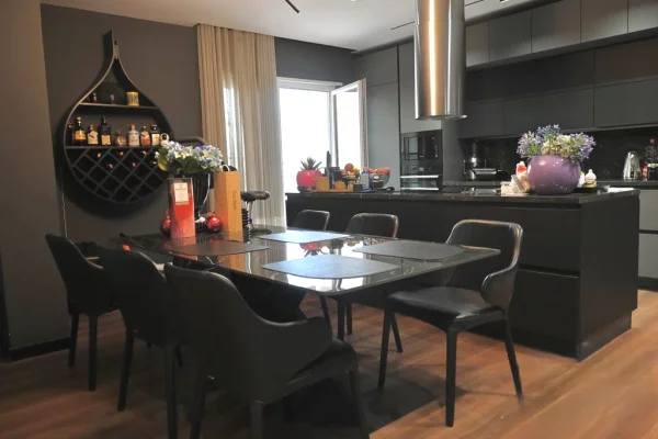 Shtepi ne shitje 2+1 ne Tirane - 450,000 Euro
