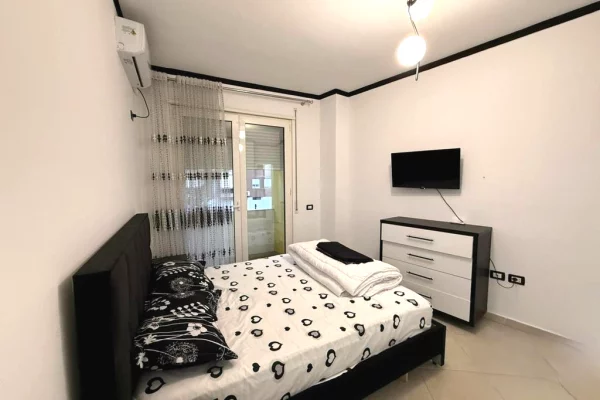 Shtepi me qera 2+1 ne Tirane - 800 Euro