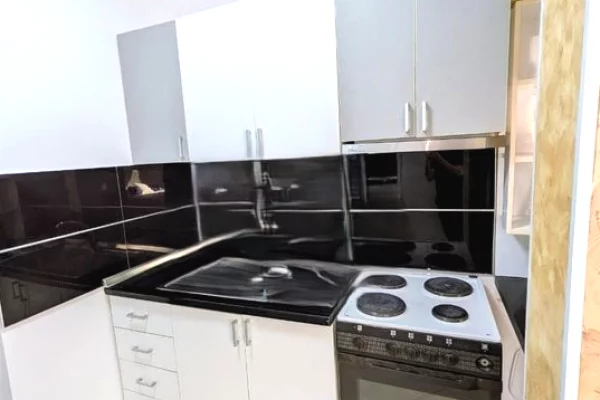 Shtepi me qera Garsoniere ne Tirane - 500 Euro