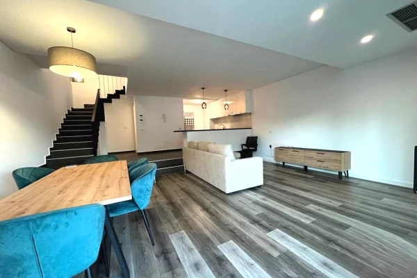 Casa in affitto 3+1 a Tirana - 2,500 Euro