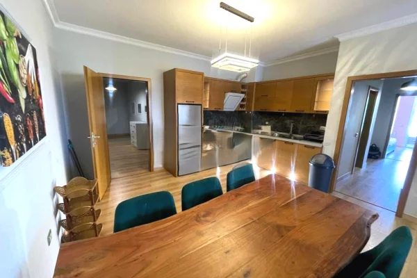 Casa in affitto 2+1 a Tirana - 1,200 Euro