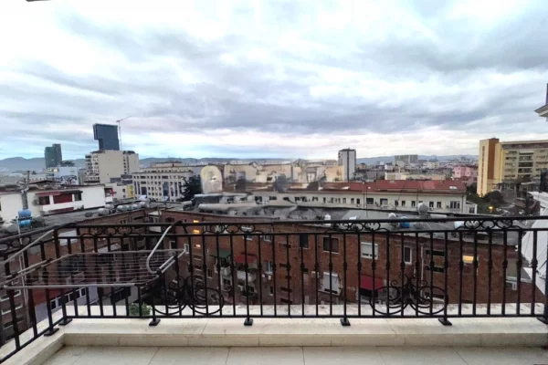 House for Rent 1+1 in Tirana - 850 Euro