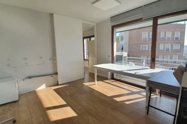 Business Property for Rent 3+1 in Tirana - 3,000 Euro