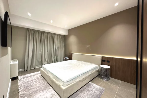 Shtepi me qera 2+1 ne Tirane - 2,200 Euro