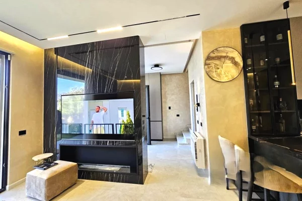 Shtepi me qera 3+1 ne Tirane - 2,000 Euro