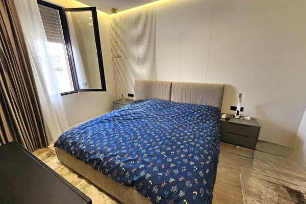 Shtepi me qera 3+1 ne Tirane - 2,000 Euro