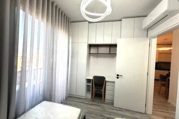 Shtepi me qera 2+1 ne Tirane - 800 Euro