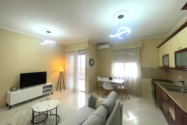 Shtepi me qera 1+1 ne Tirane - 550 Euro