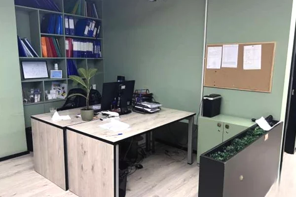 Ambient biznesi me qera 3+1 ne Tirane - 2,000 Euro