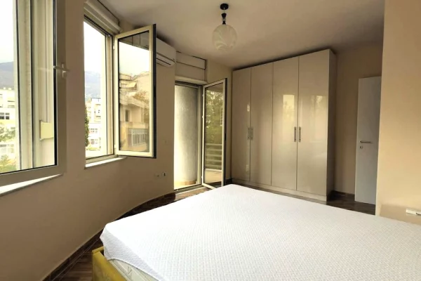 Shtepi ne shitje 2+1 ne Tirane - 150,000 Euro