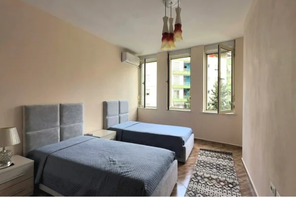 Shtepi ne shitje 2+1 ne Tirane - 150,000 Euro