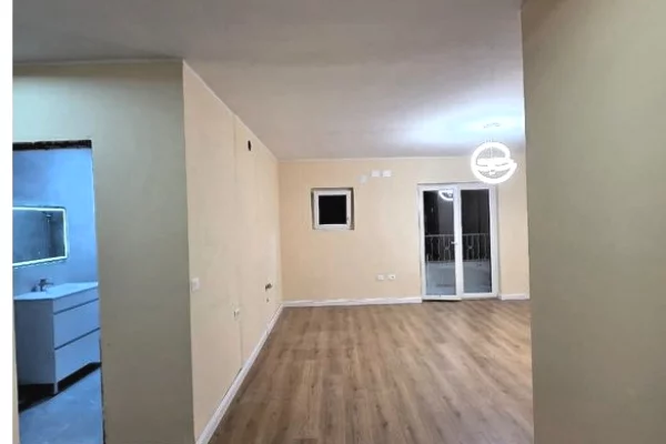 Shtepi ne shitje 2+1 ne Tirane - 140,000 Euro