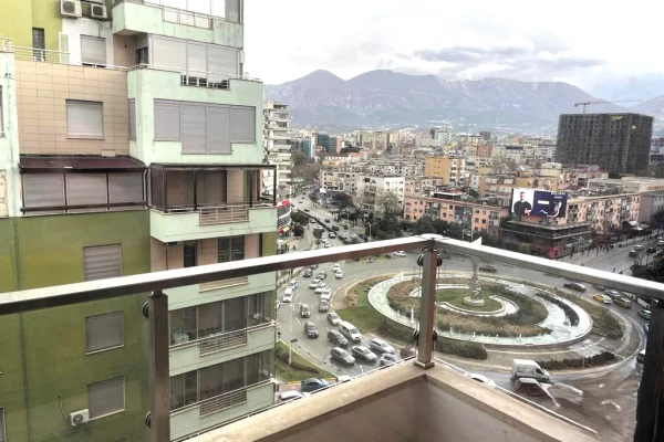 Jepet me qira ambient per zyre tek Ring Center