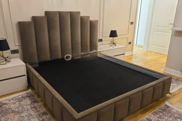 Shtepi me qera 2+1 ne Tirane - 2,000 Euro