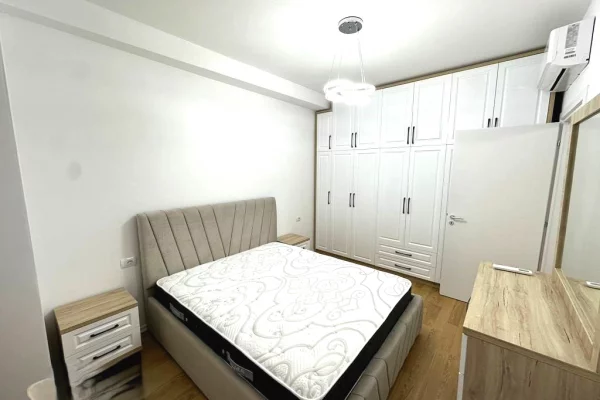 Shtepi me qera 1+1 ne Tirane - 700 Euro