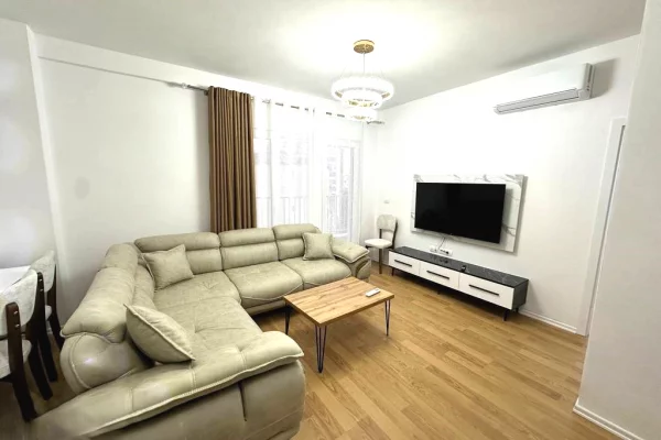 Shtepi me qera 1+1 ne Tirane - 700 Euro