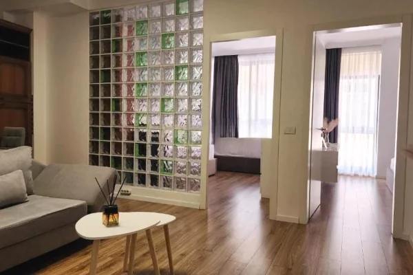 Shtepi me qera 2+1 ne Tirane - 800 Euro