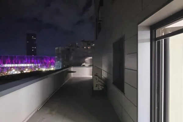 Ambient biznesi me qera 2+1 ne Tirane - 1,090 Euro