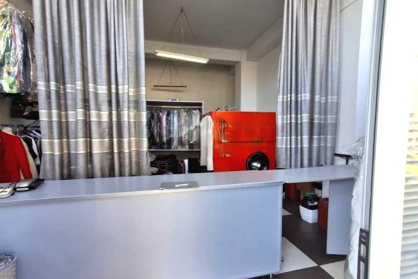 Ambient biznesi ne shitje 1+1 ne Tirane - 135,000 Euro