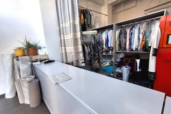 Ambient biznesi ne shitje 1+1 ne Tirane - 135,000 Euro