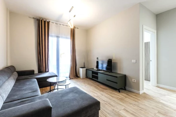Shtepi me qera 1+1 ne Tirane - 1,200 Euro