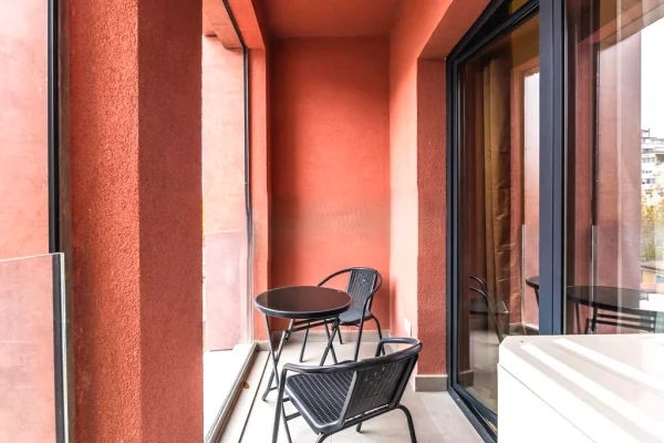 Shtepi me qera 1+1 ne Tirane - 1,200 Euro